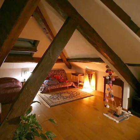 Apartment Mansarde Des Artistes